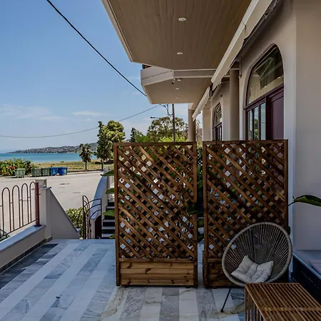 Take Me Here With A Sea View By Salt Apartments Volos Exterior photo
